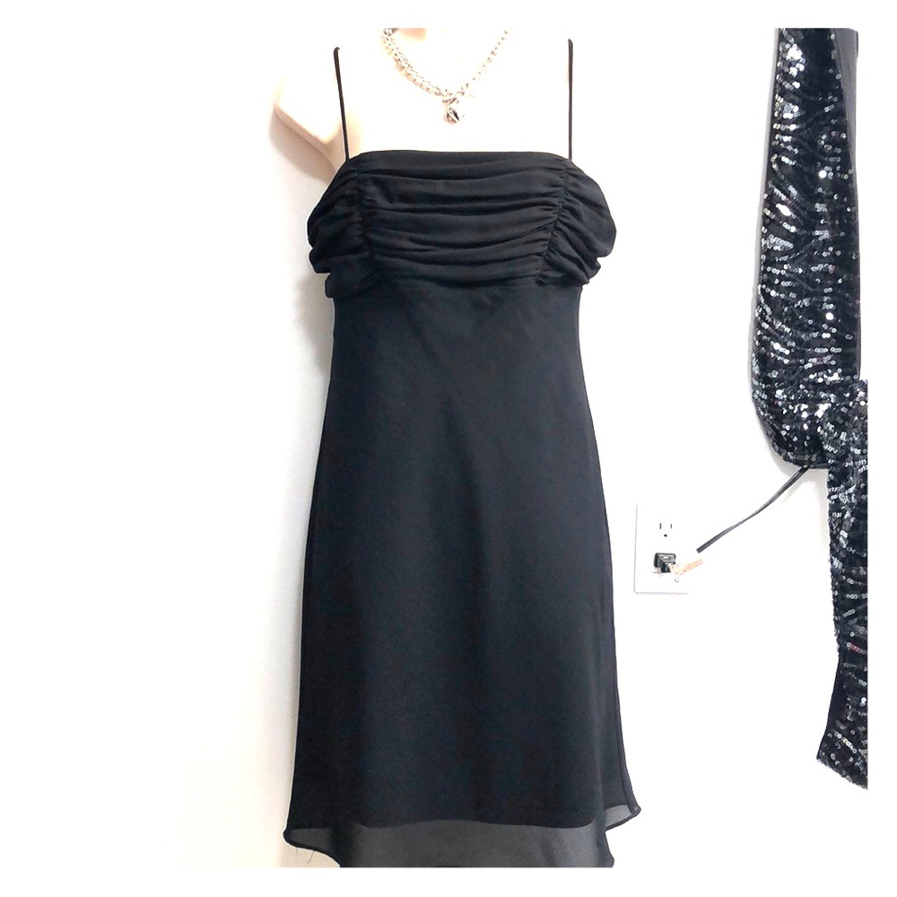 Vintage? – Jump – black spaghetti strap dress